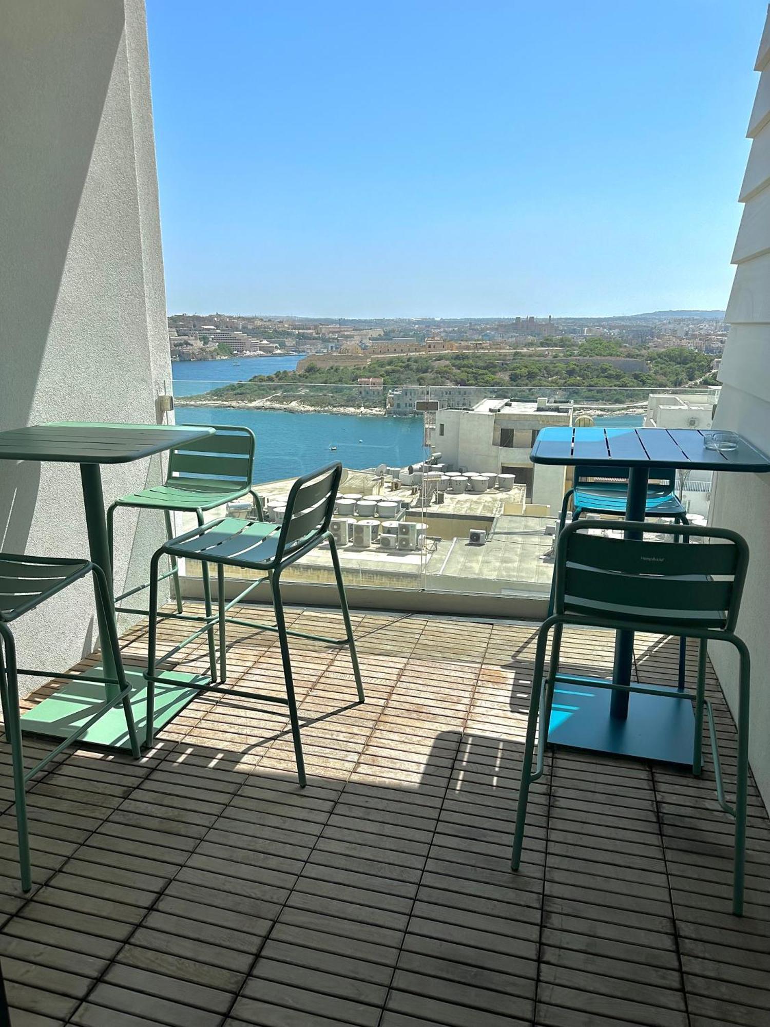 Eleven By Warren Collection Lägenhet Sliema Exteriör bild